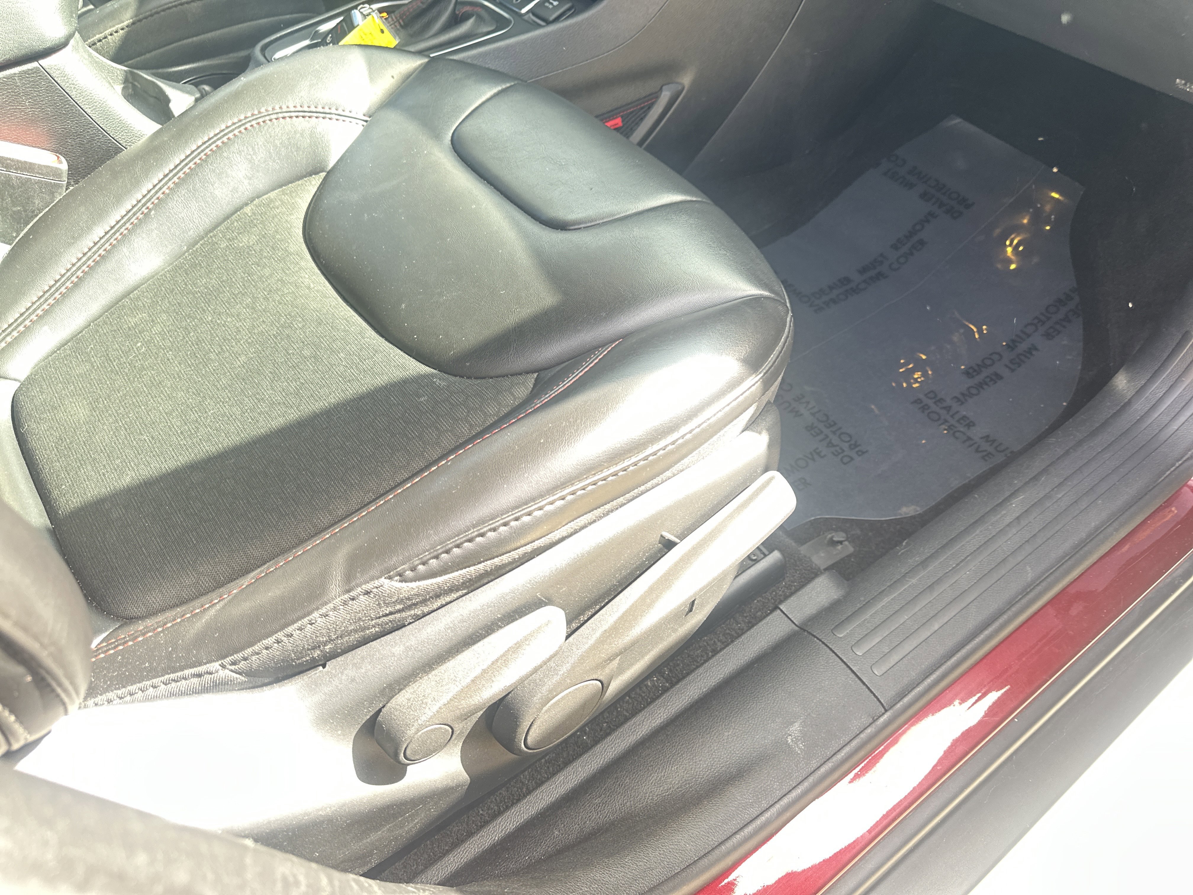 Used 2019 Jeep Cherokee Trailhawk w/ Comfort/Convenience Group image 28