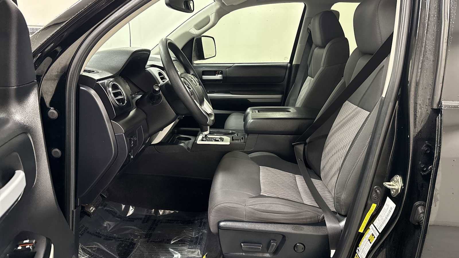 Certified 2017 Toyota Tundra SR5 image 13