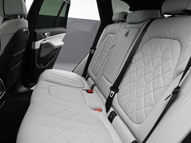 New 2026 BMW X5 M60i w/ Climate Comfort Package AWD/4WD image 19