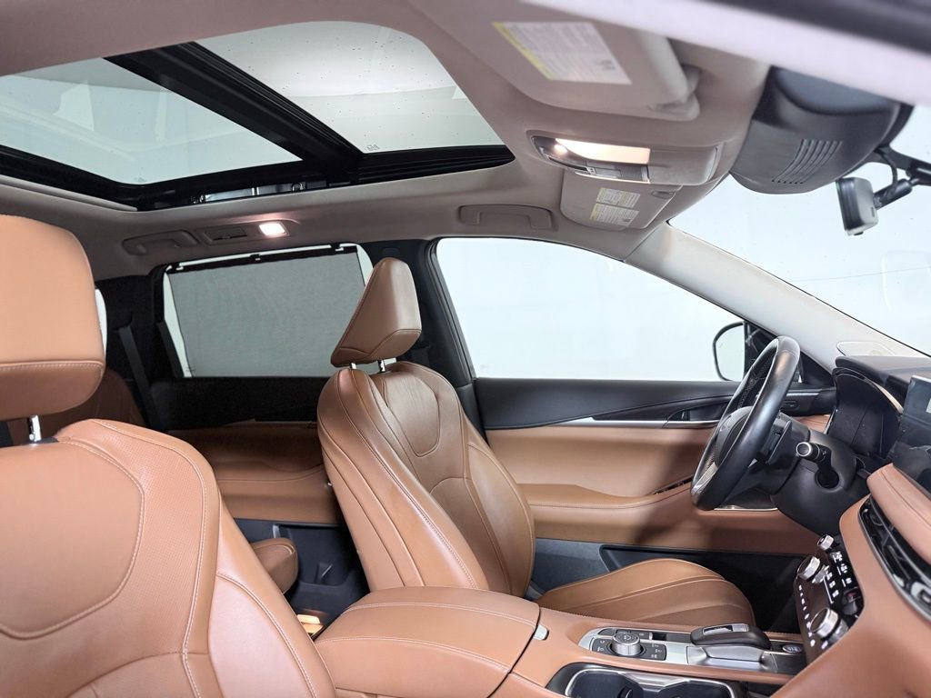 Used 2023 INFINITI QX60 Sensory w/ Cargo Package image 25