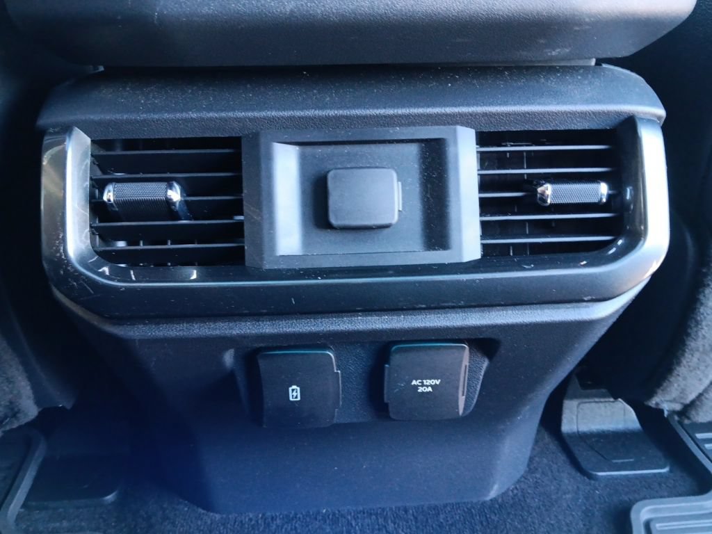 Used 2022 Ford F150 Lariat AWD/4WD image 33