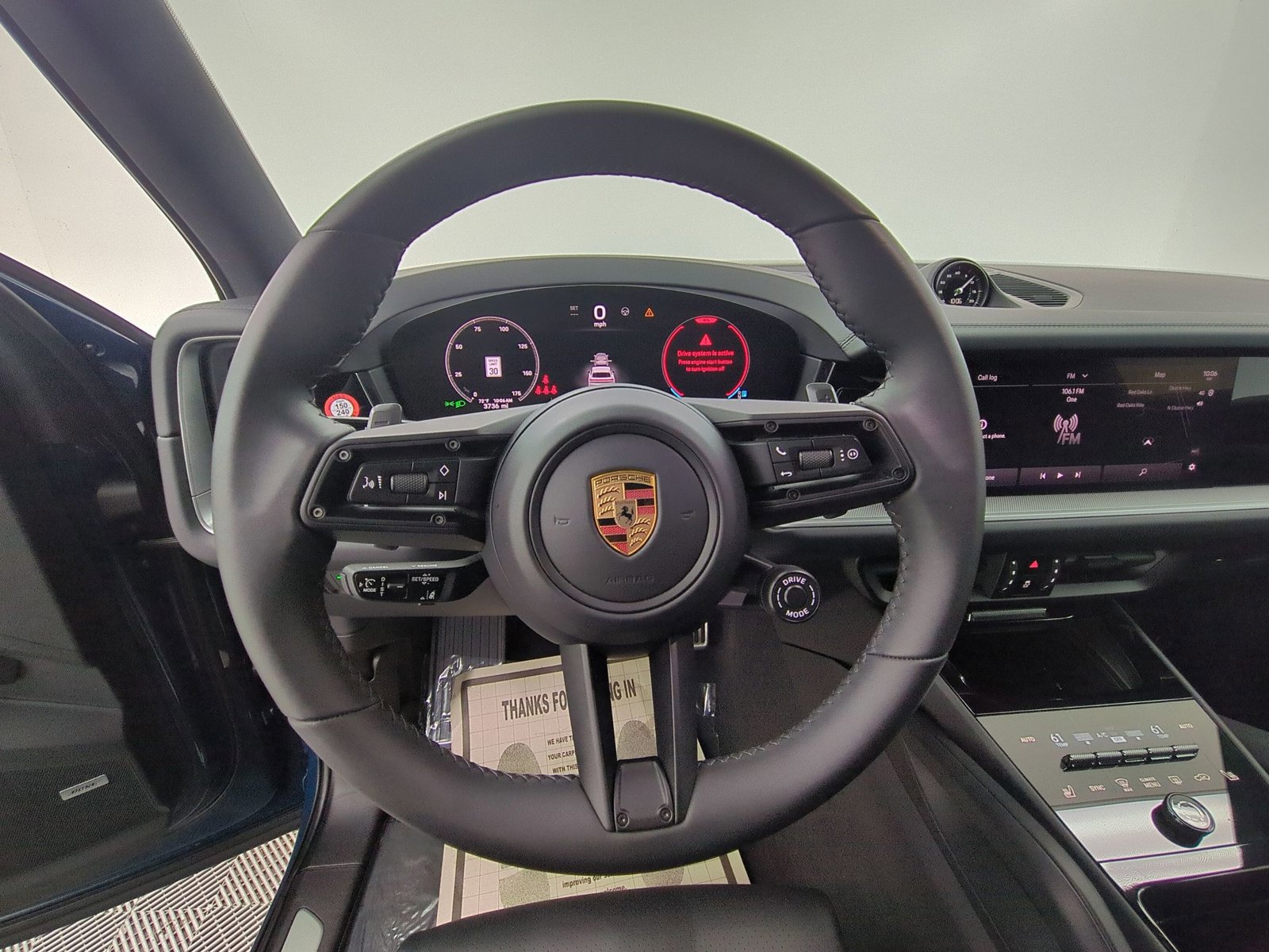 Certified 2025 Porsche Cayenne AWD/4WD image 30