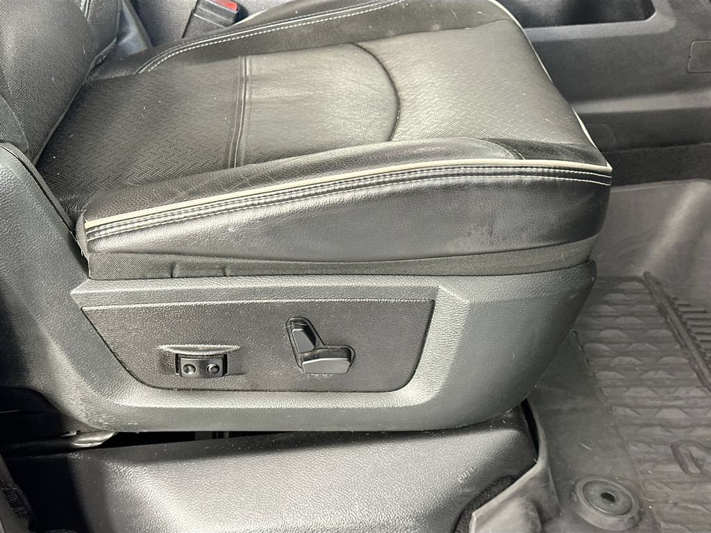 Used 2019 RAM 3500 Laramie AWD/4WD image 23