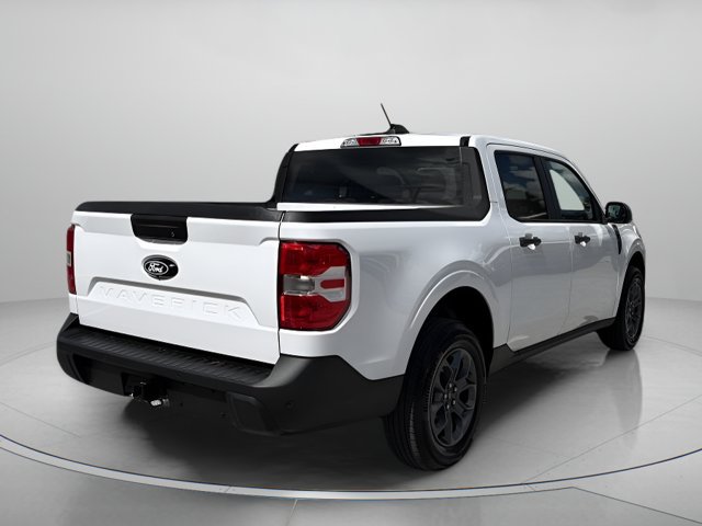 Certified 2025 Ford Maverick XLT FWD image 4