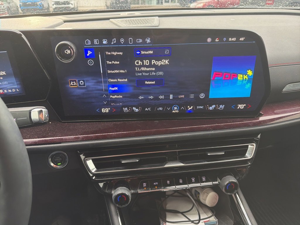 Used 2025 Chevrolet Traverse RS w/ LPO, Floor Liner Package image 12