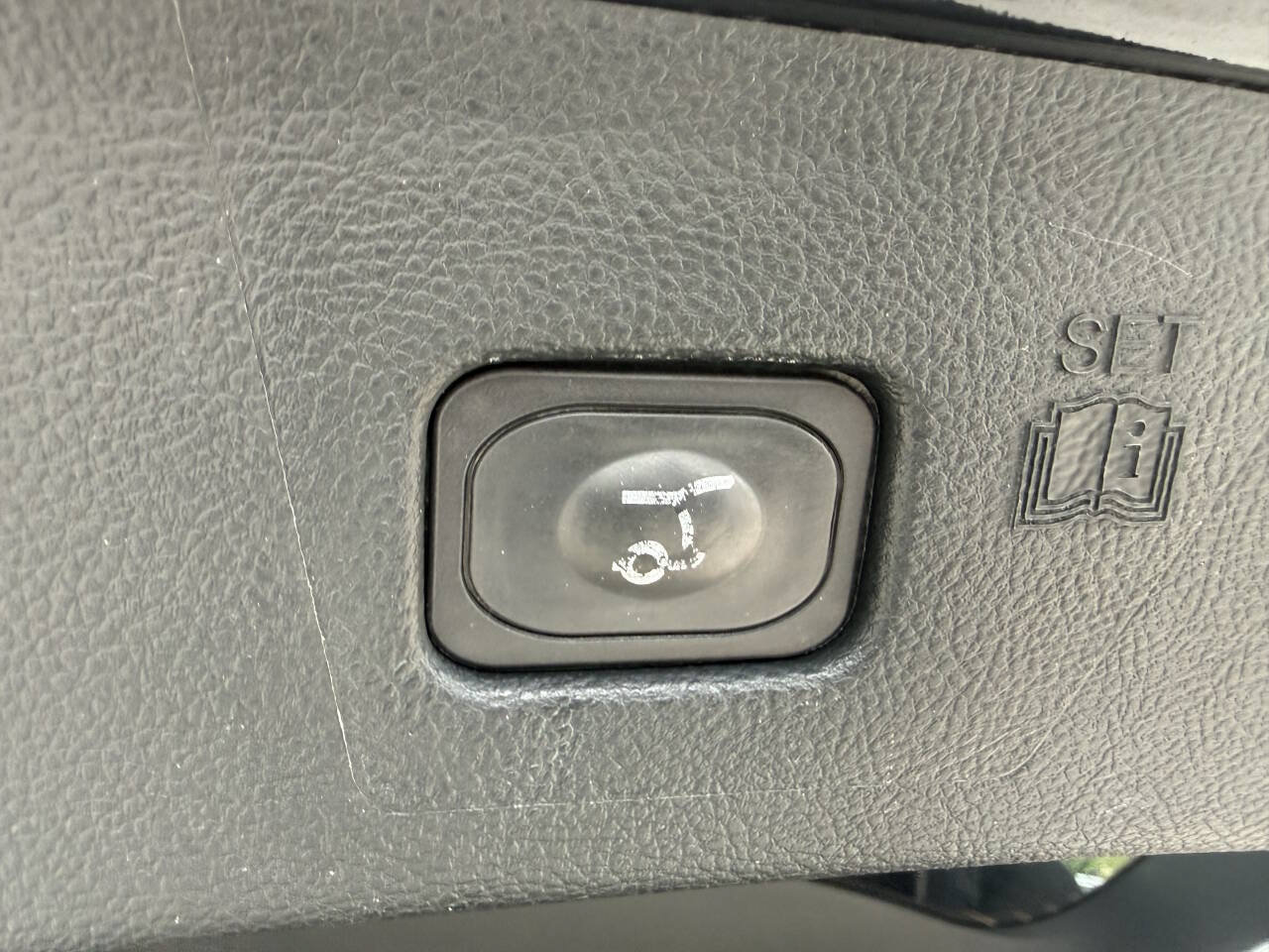 Used 2018 Ford Edge Sport w/ Equipment Group 401A AWD/4WD image 33