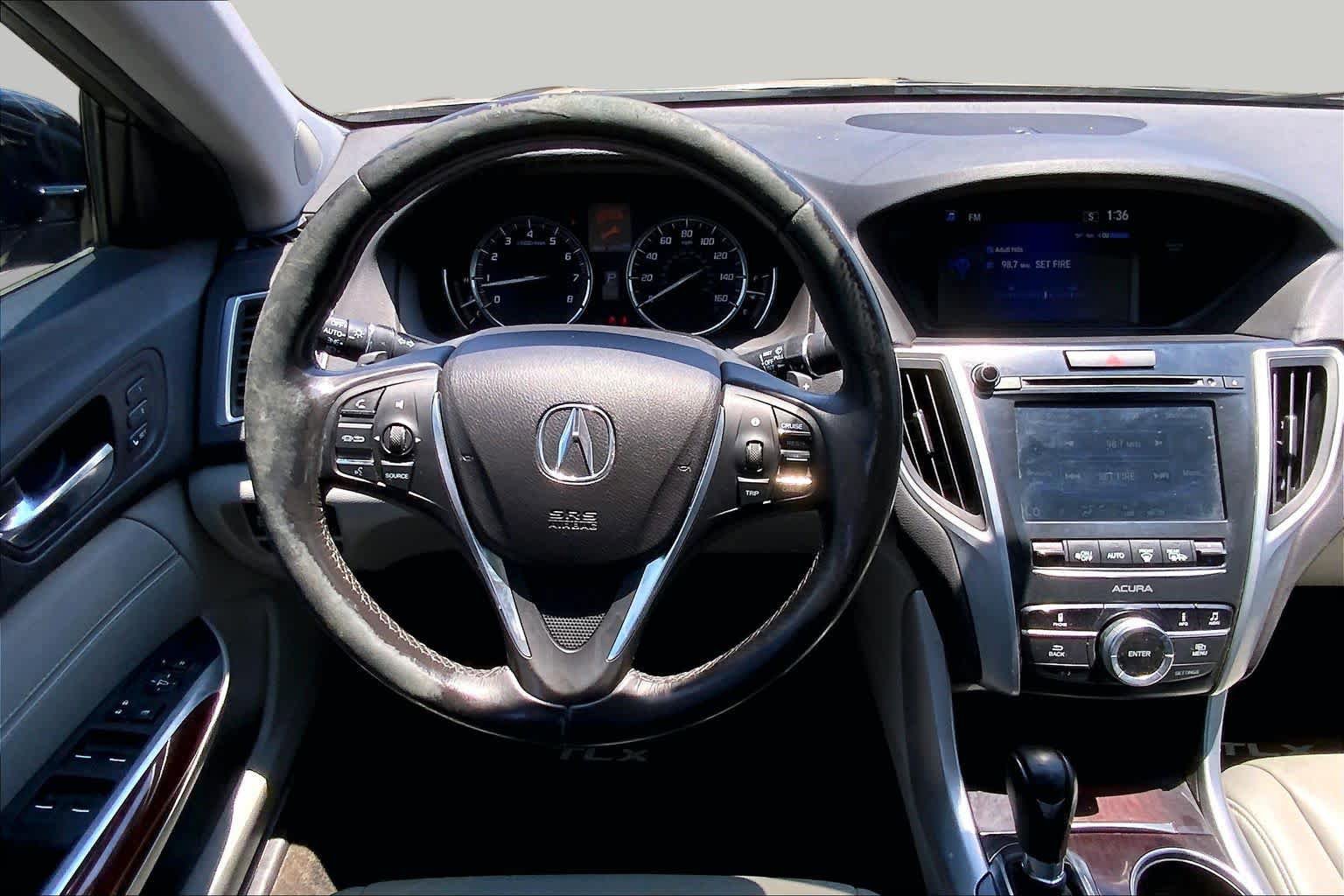 Used 2017 Acura TLX FWD image 6