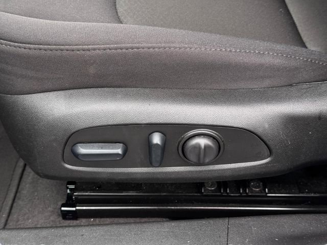 Used 2025 Chevrolet Malibu LT FWD image 13