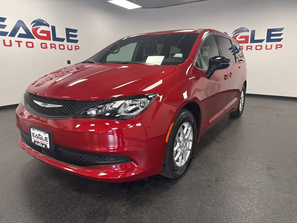 New 2026 Chrysler Voyager LX image 6