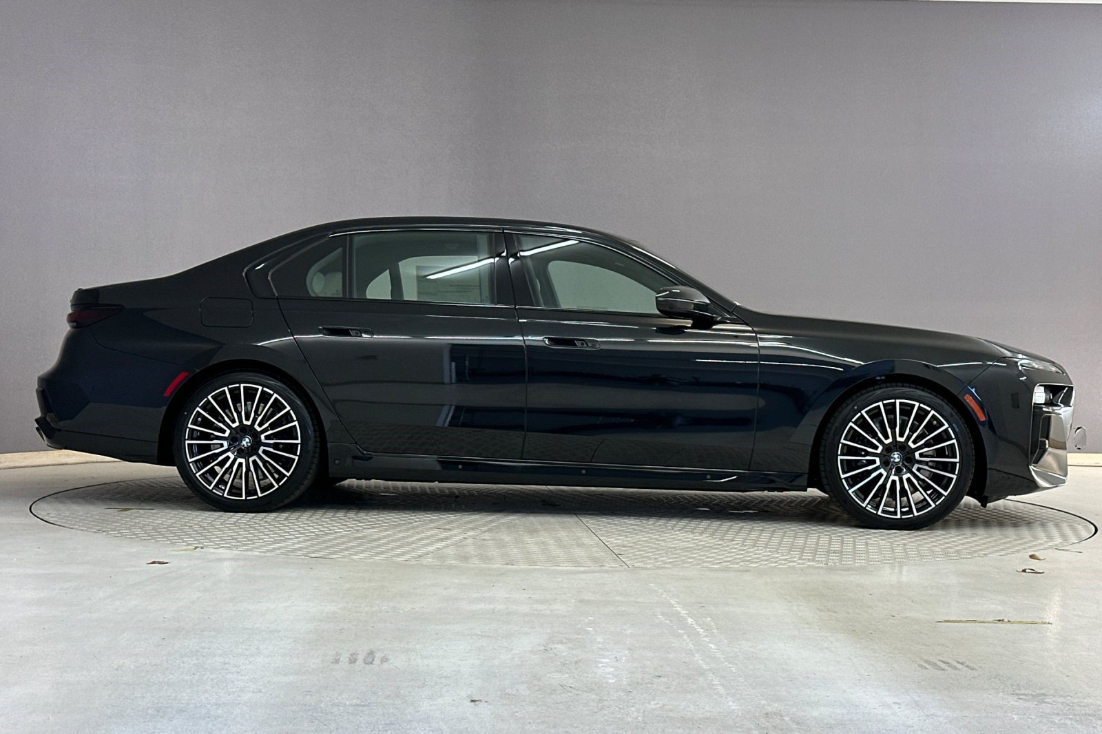 New 2026 BMW 760i xDrive w/ Executive Package AWD/4WD image 8