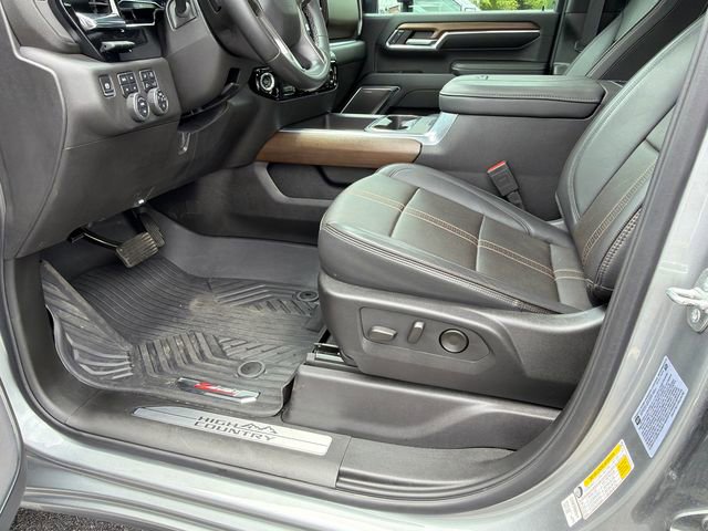 Used 2024 Chevrolet Silverado 2500 High Country w/ High Country Premium Package AWD/4WD image 9