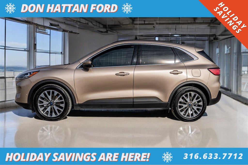 Used 2020 Ford Escape Titanium image 2