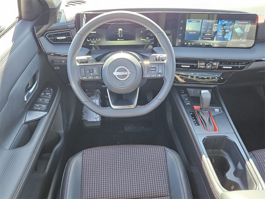 New 2026 Nissan Kicks SR w/ SR Premium Package image 5