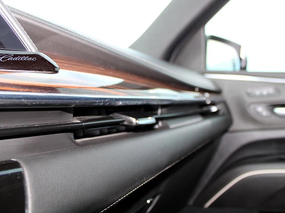 Used 2022 Cadillac Escalade Luxury image 19