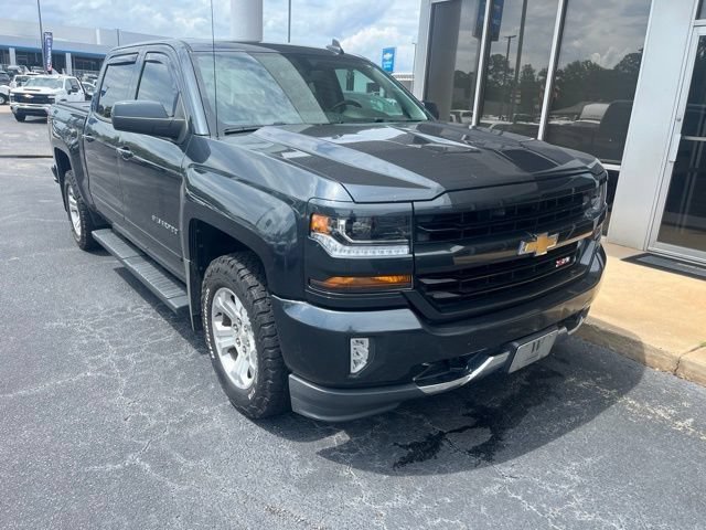 Used 2017 Chevrolet Silverado 1500 LT w/ All Star Edition AWD/4WD image 7