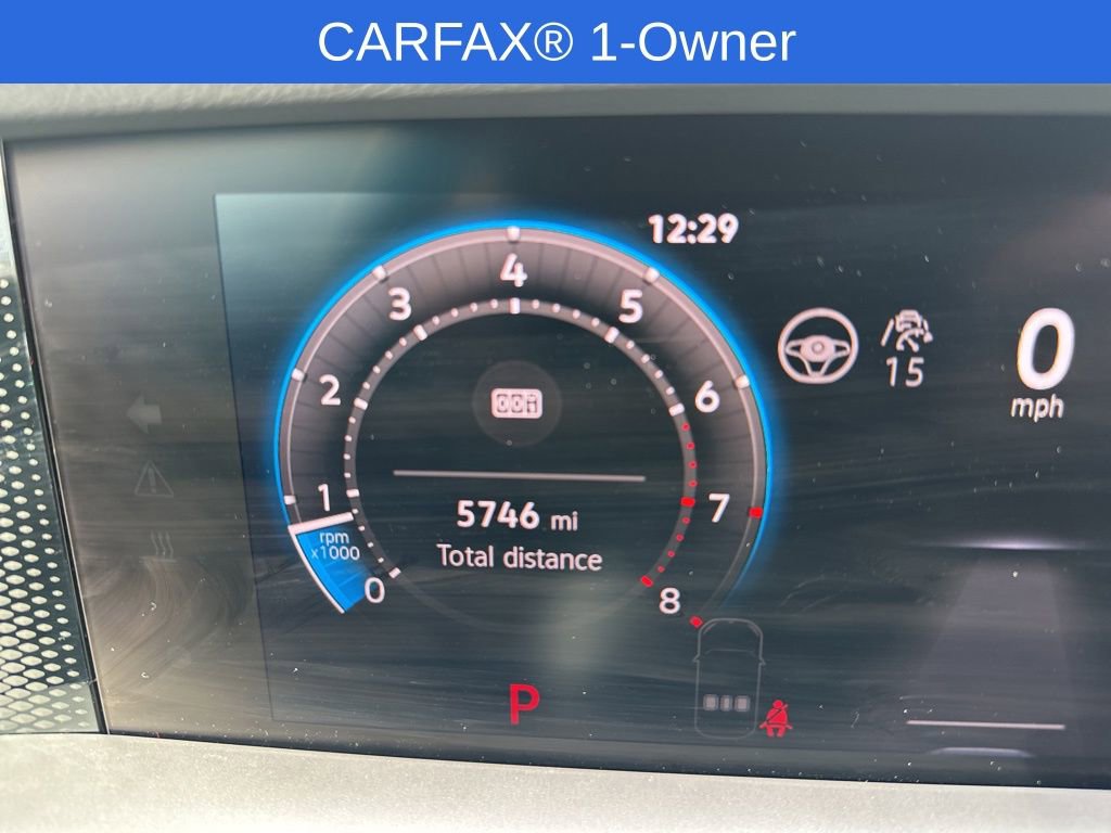 Used 2025 Volkswagen Tiguan SE w/ Panoramic Sunroof Package image 27