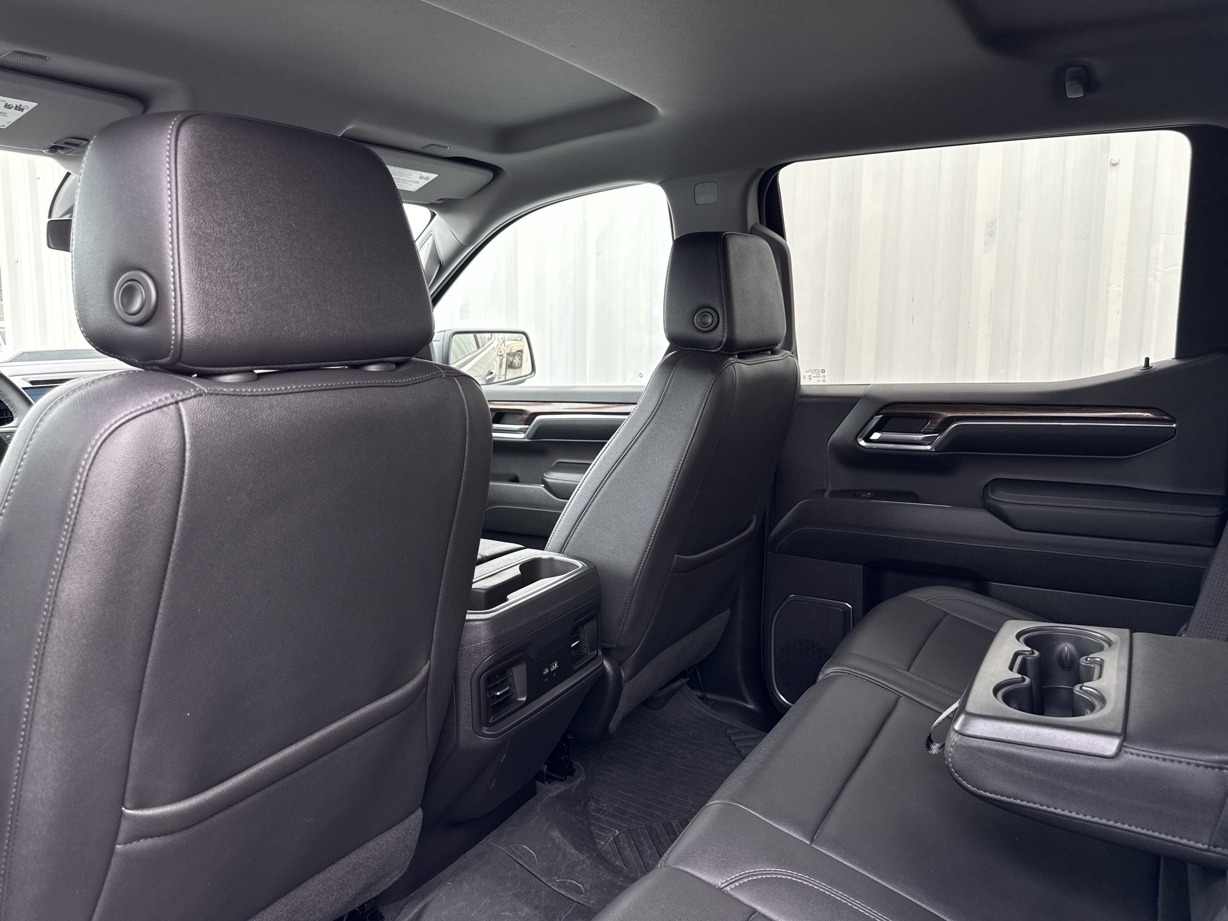 Used 2024 Chevrolet Silverado 1500 LT Trail Boss w/ LT Trail Boss Premium Package image 28