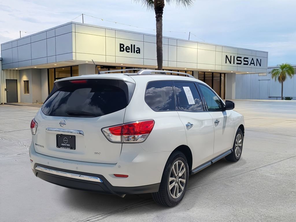 Used 2016 Nissan Pathfinder SV image 7