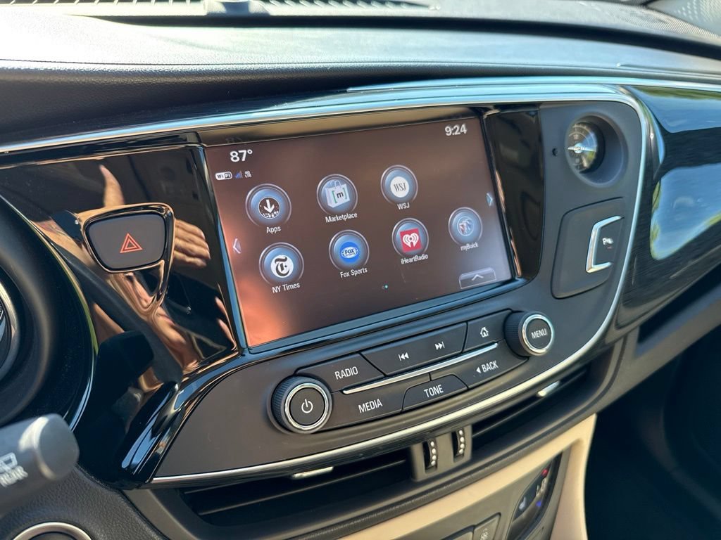 Used 2017 Buick Envision Essence AWD/4WD image 10