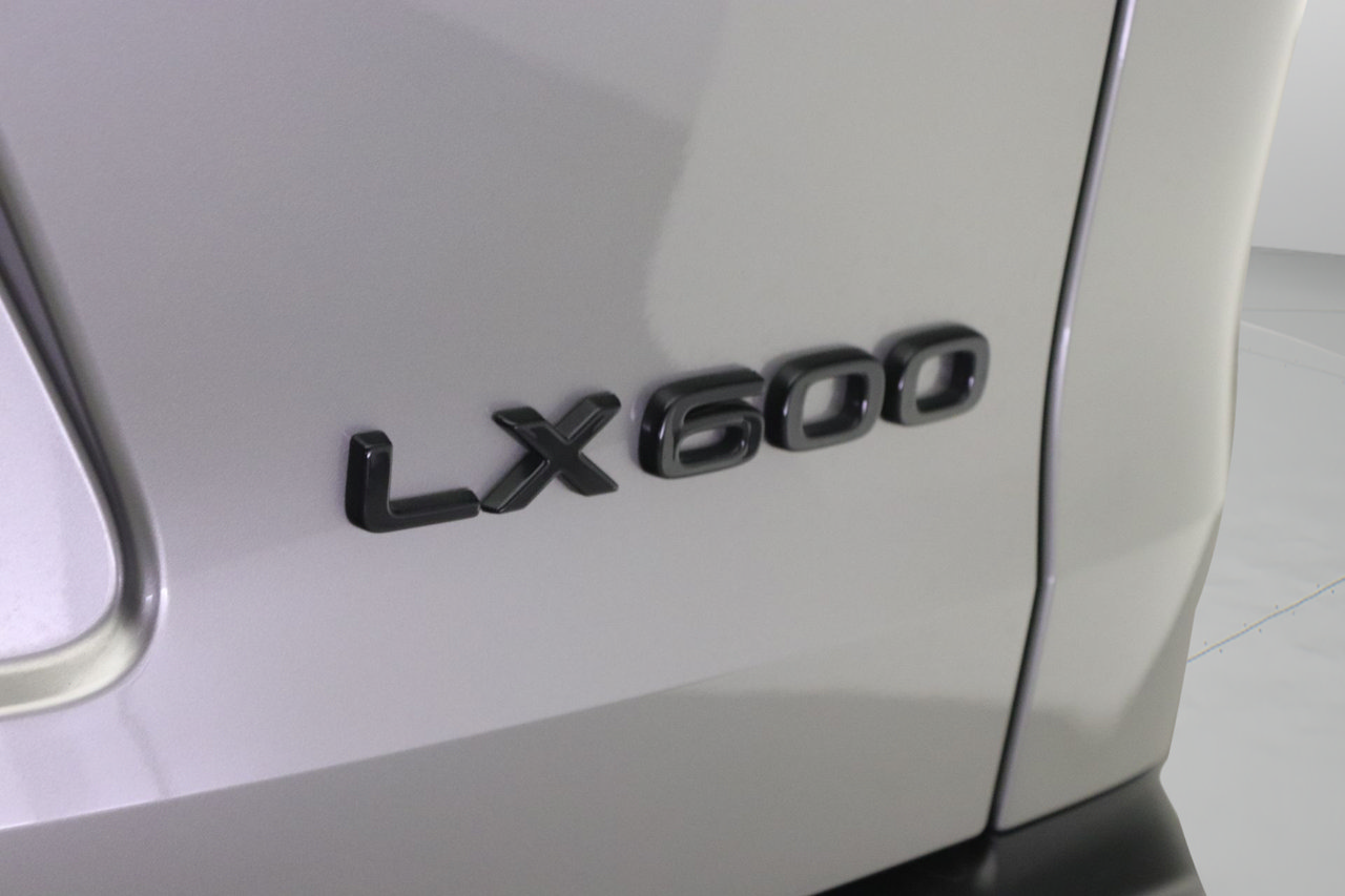 Used 2026 Lexus LX 600 F Sport w/ Accessory Package (Z1) AWD/4WD image 20