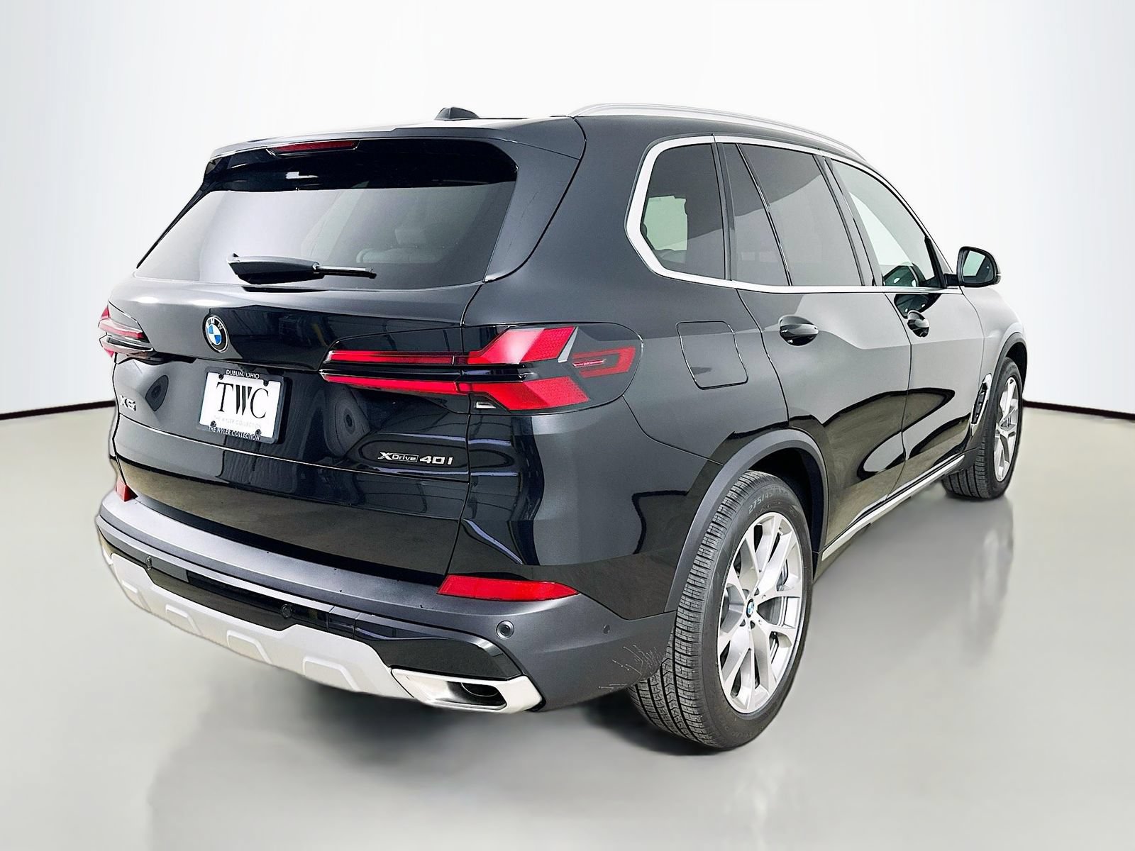 New 2026 BMW X5 xDrive40i AWD/4WD image 5