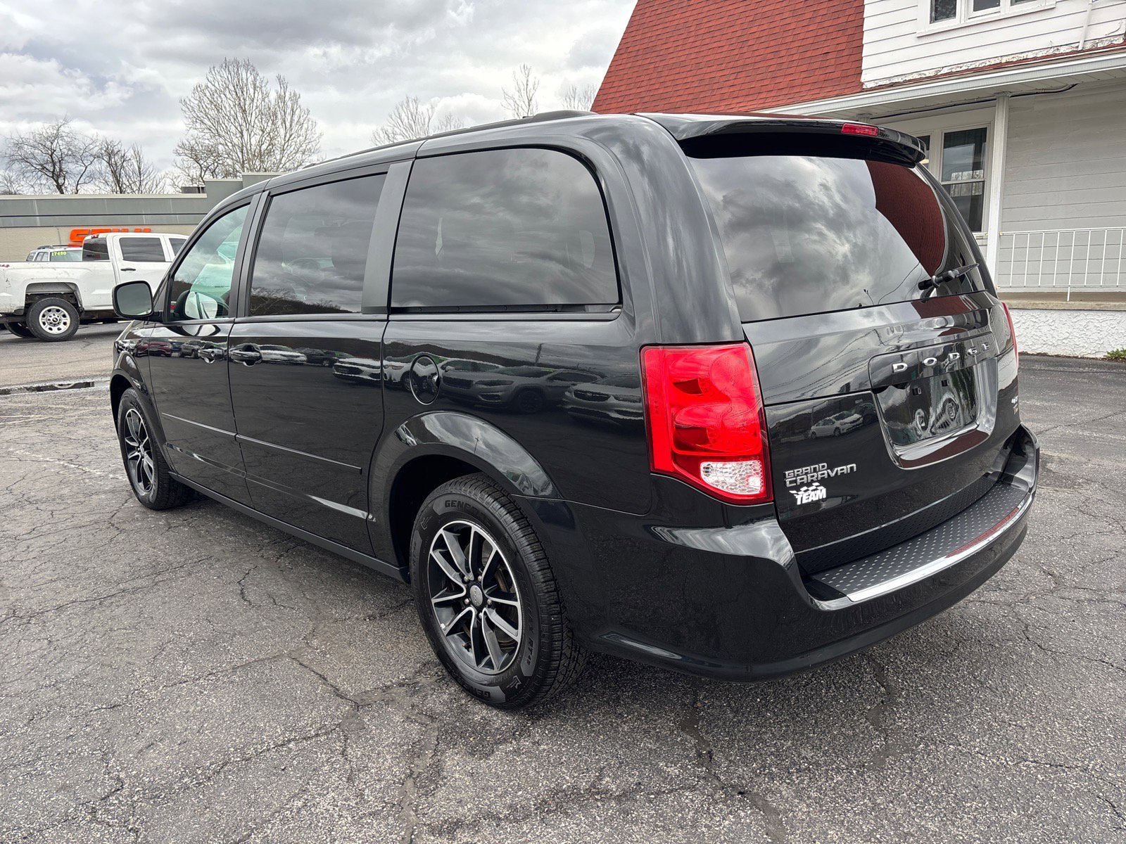 Used 2017 Dodge Grand Caravan GT FWD image 5