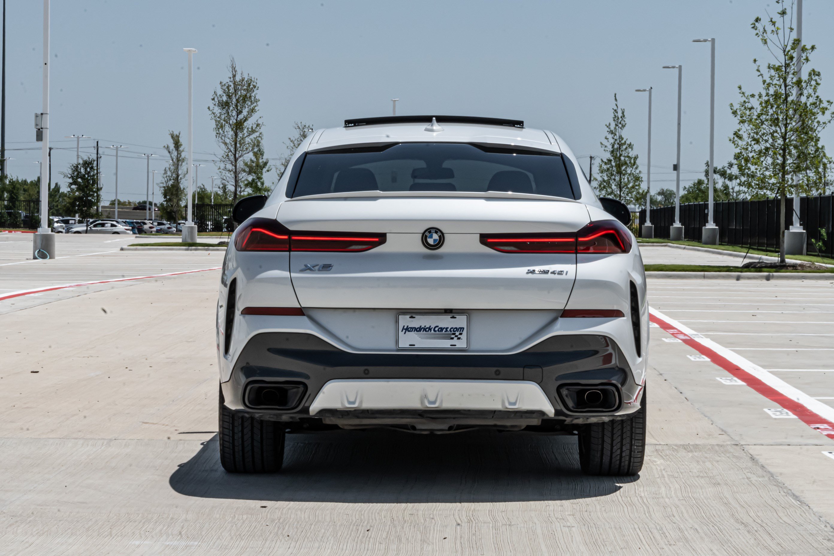 Used 2021 BMW X6 xDrive40i w/ M Sport Package AWD/4WD image 8