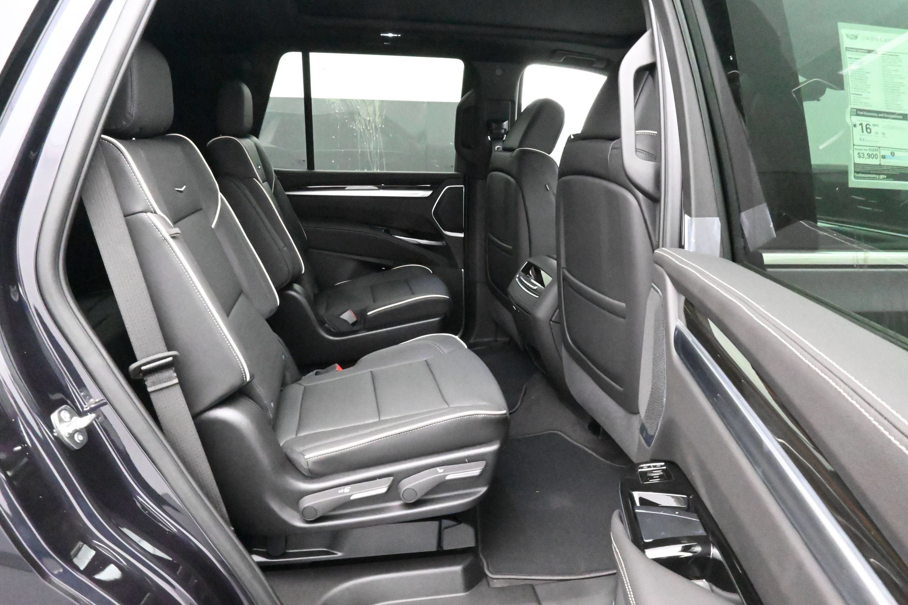 New 2026 Cadillac Escalade Luxury w/ Touring Package AWD/4WD image 12