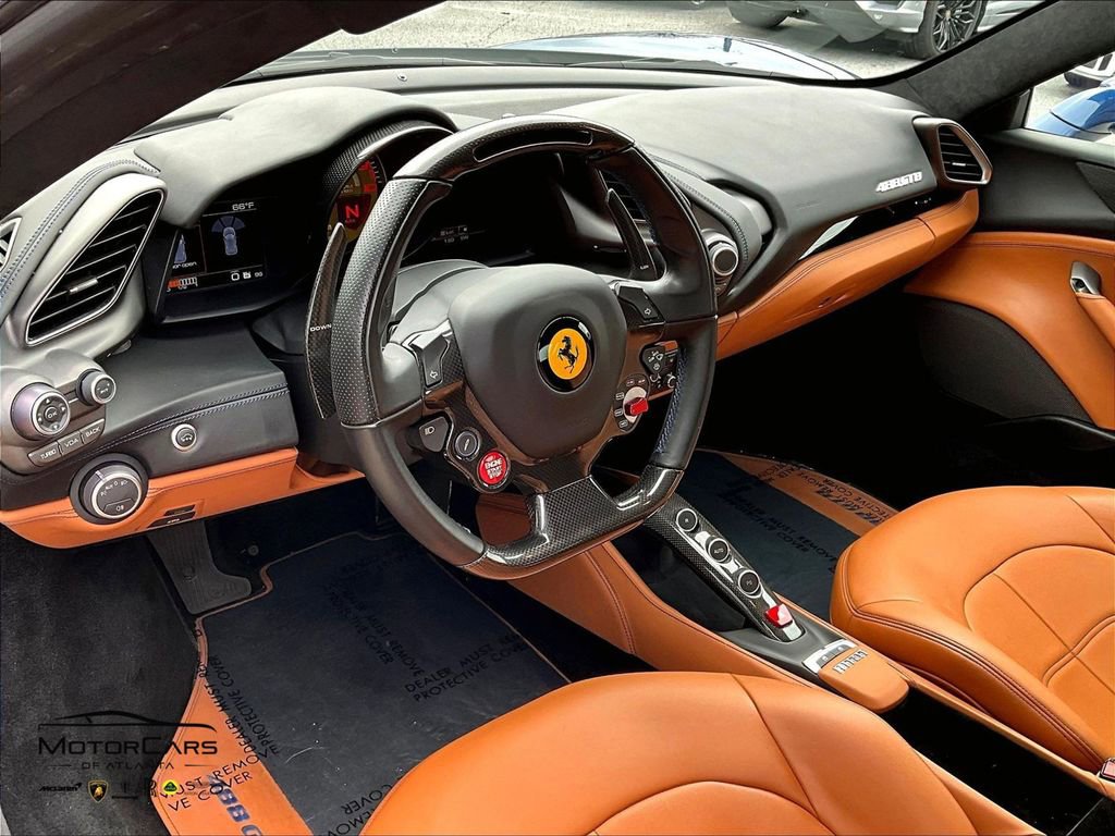 Used 2018 Ferrari 488 GTB image 12