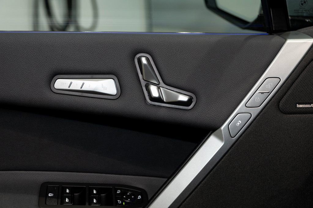 Used 2026 BMW iX xDrive60 w/ M Sport Package image 14