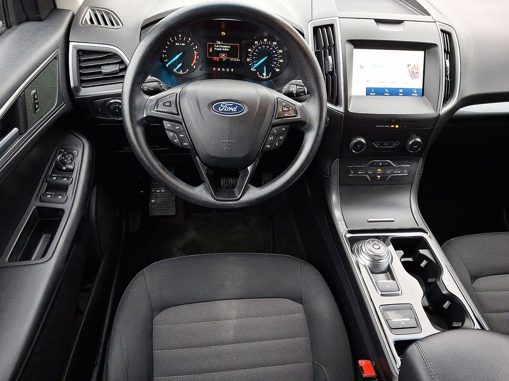 Certified 2020 Ford Edge SE image 11