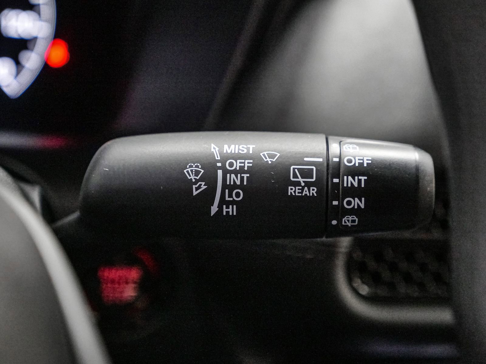 Used 2023 Honda HR-V LX image 36