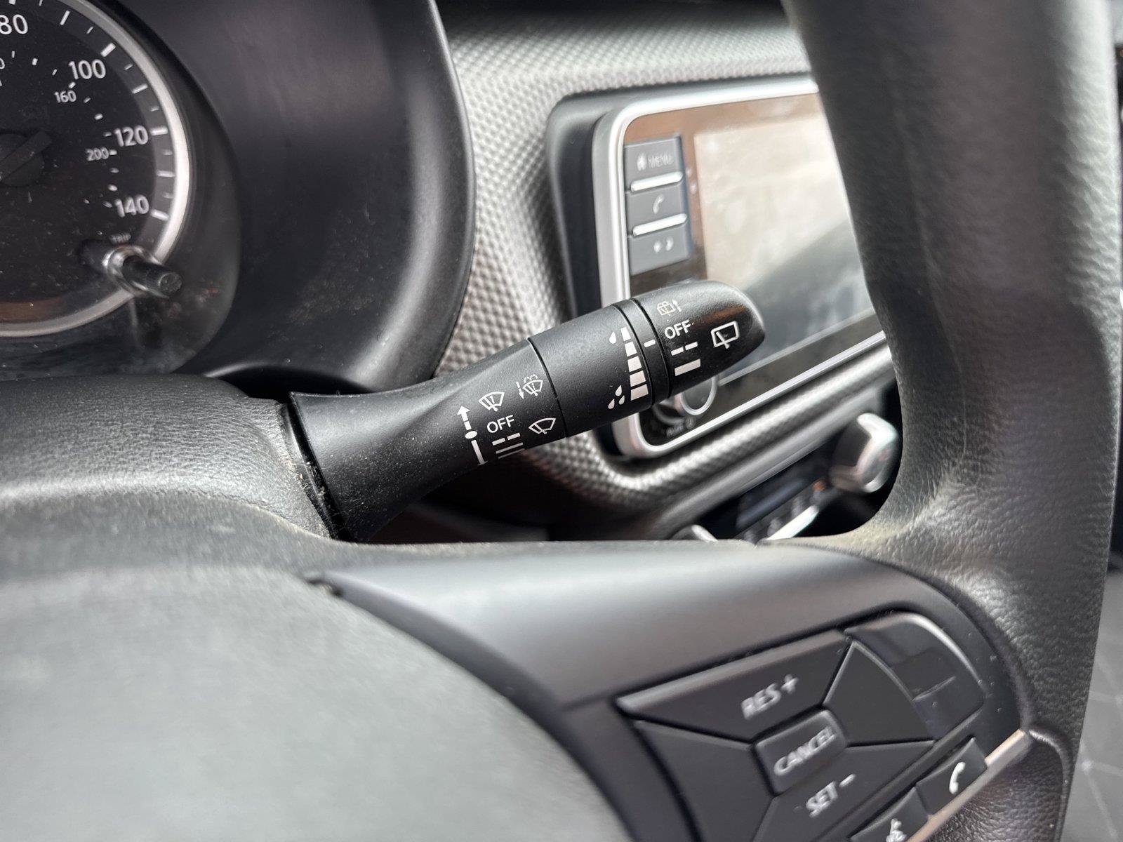 Used 2020 Nissan Kicks SV FWD image 18