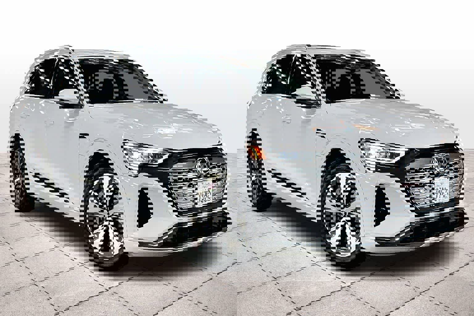 Used 2024 Audi Q8 e-tron Premium Plus w/ Premium Plus Package image 2