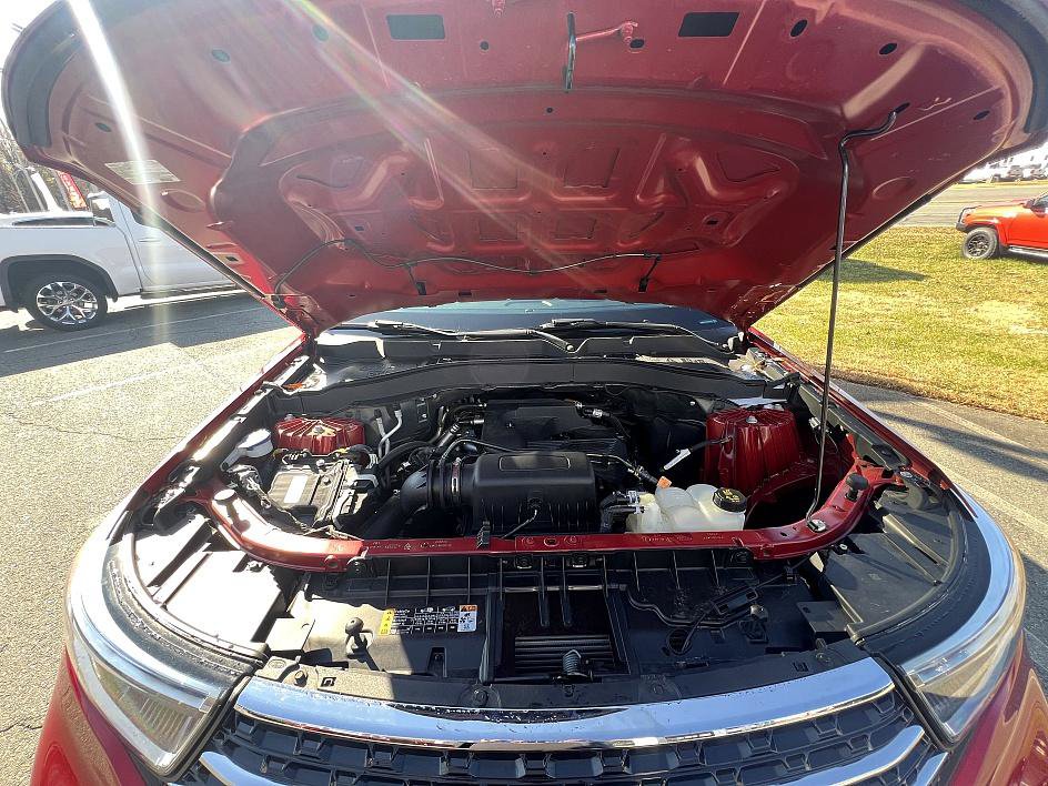 Used 2020 Ford Explorer XLT w/ Equipment Group 202A image 9