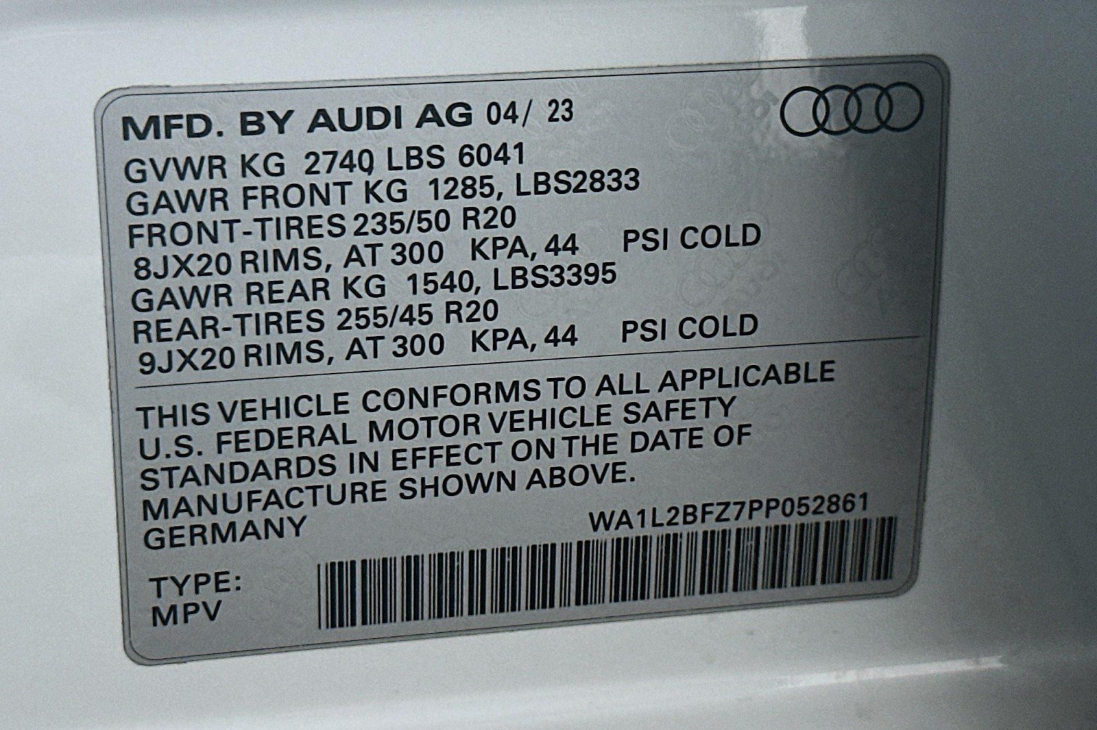 Used 2023 Audi Q4 e-tron Premium Plus w/ Premium Plus AWD/4WD image 23