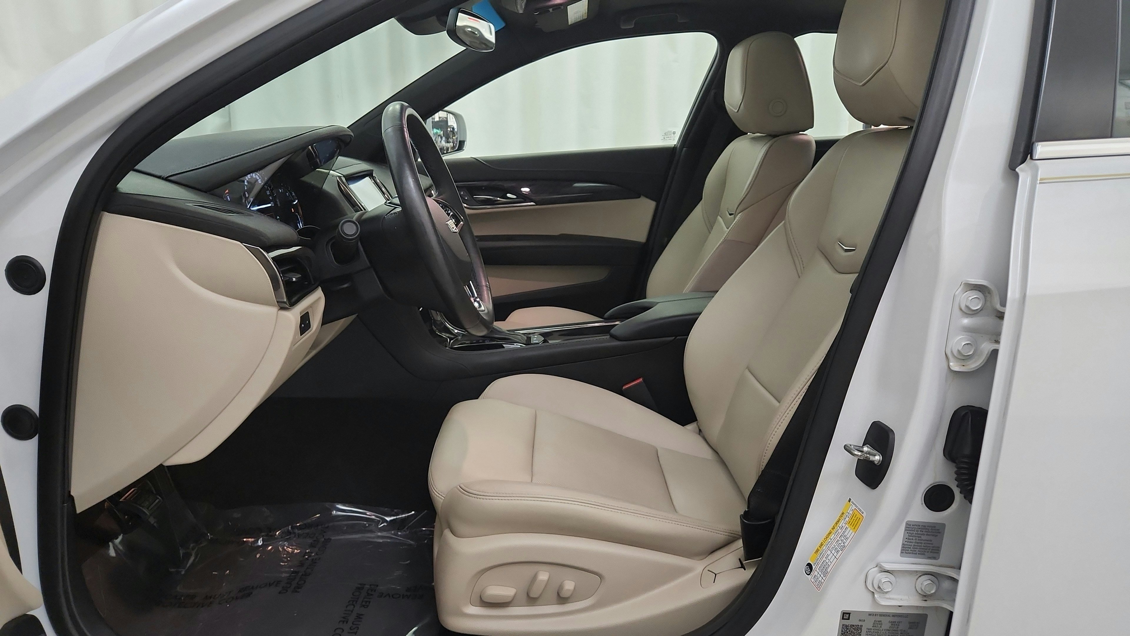 Used 2018 Cadillac ATS Luxury w/ Safety and Security Package AWD/4WD image 18