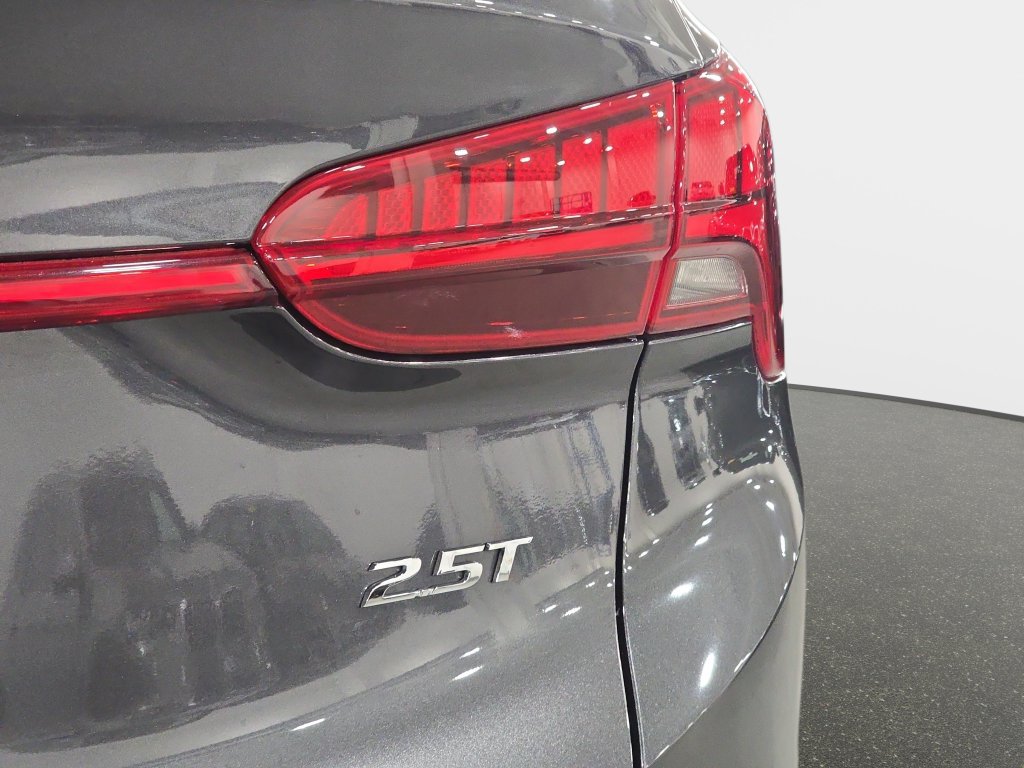 Used 2023 Hyundai Santa Fe Limited AWD/4WD image 30