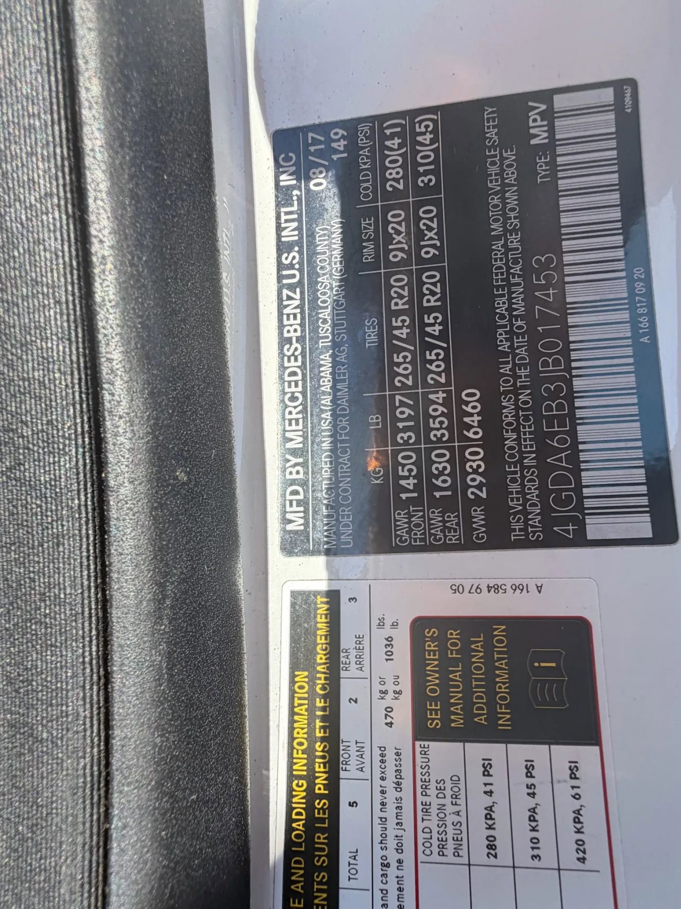 Used 2018 Mercedes-Benz GLE 43 AMG 4MATIC image 32