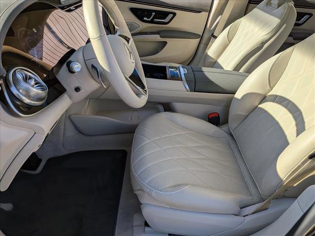 Certified 2022 Mercedes-Benz EQS 580 4MATIC Sedan image 17