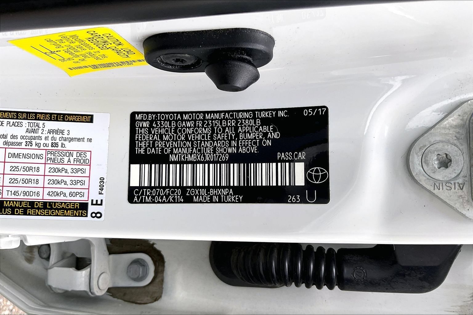 Used 2018 Toyota C-HR XLE FWD image 18