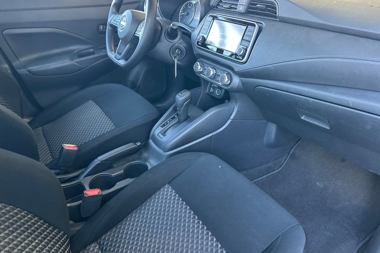 Used 2024 Nissan Versa S FWD image 14