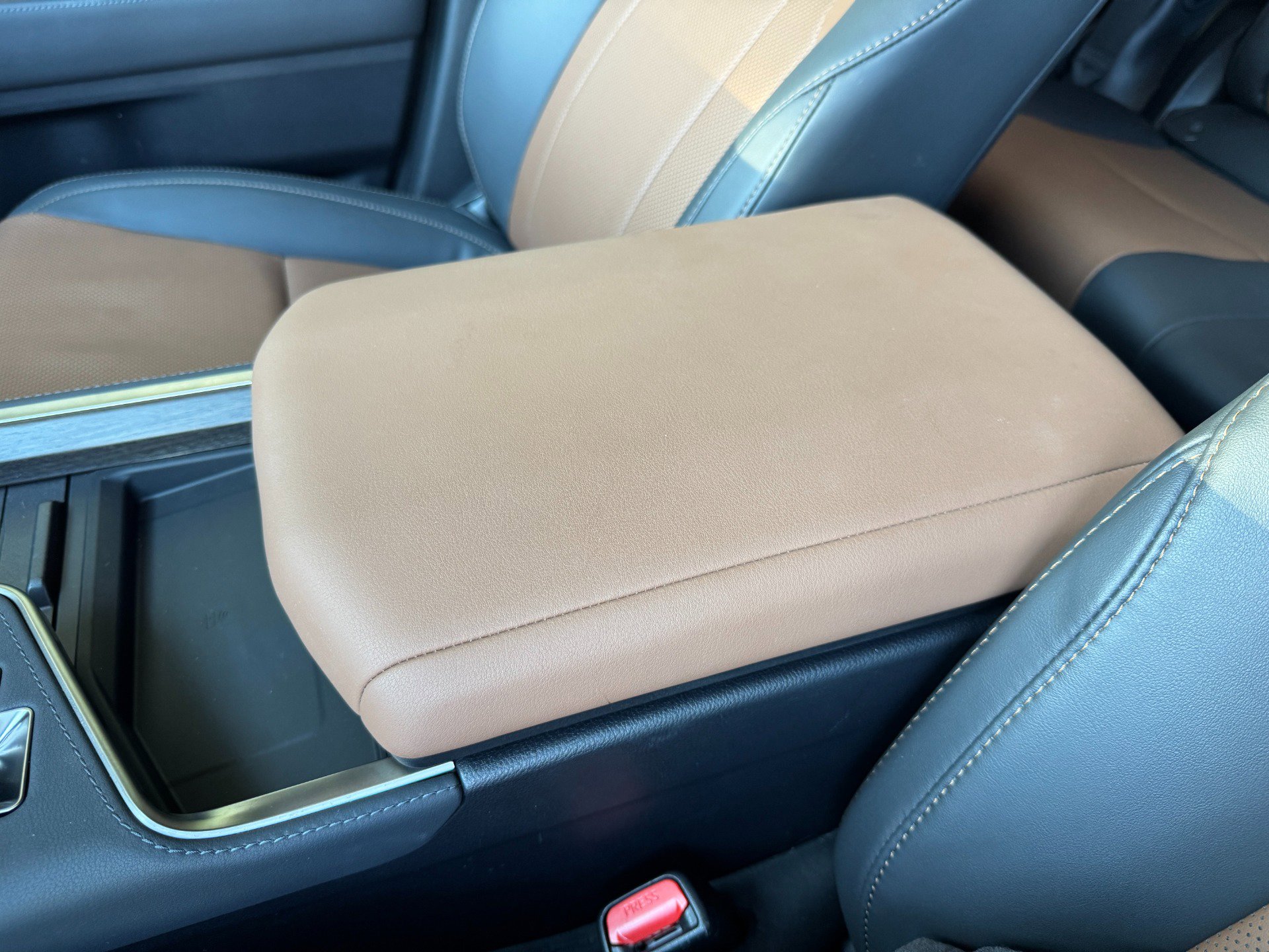 Used 2024 Lexus GX 550 image 38