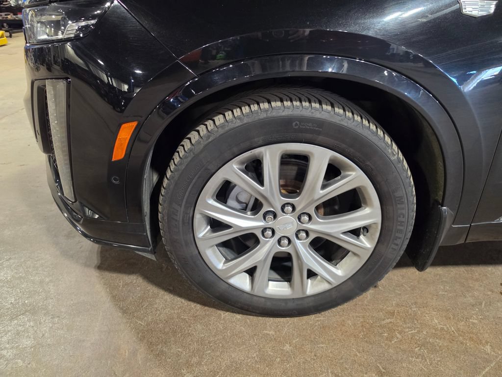Used 2020 Cadillac XT6 Sport AWD/4WD image 3