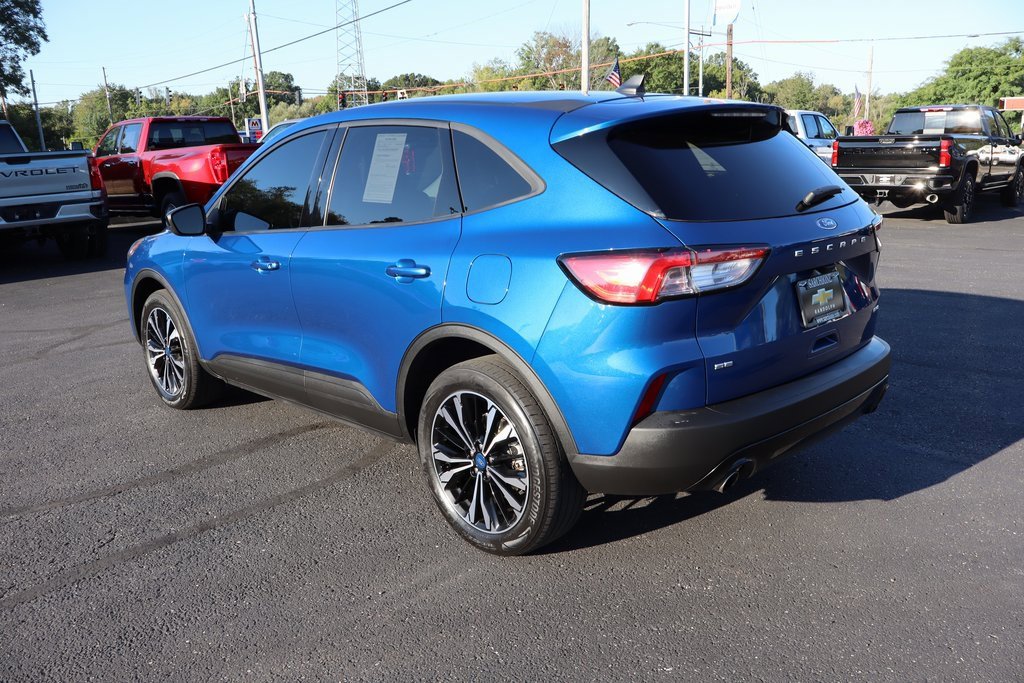 Used 2022 Ford Escape SE w/ SE Sport Appearance Package image 33