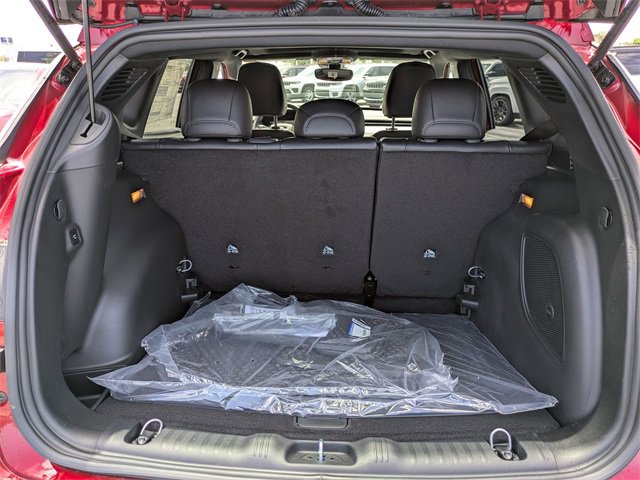 New 2025 Jeep Compass Latitude w/ Sun & Sound Group image 12