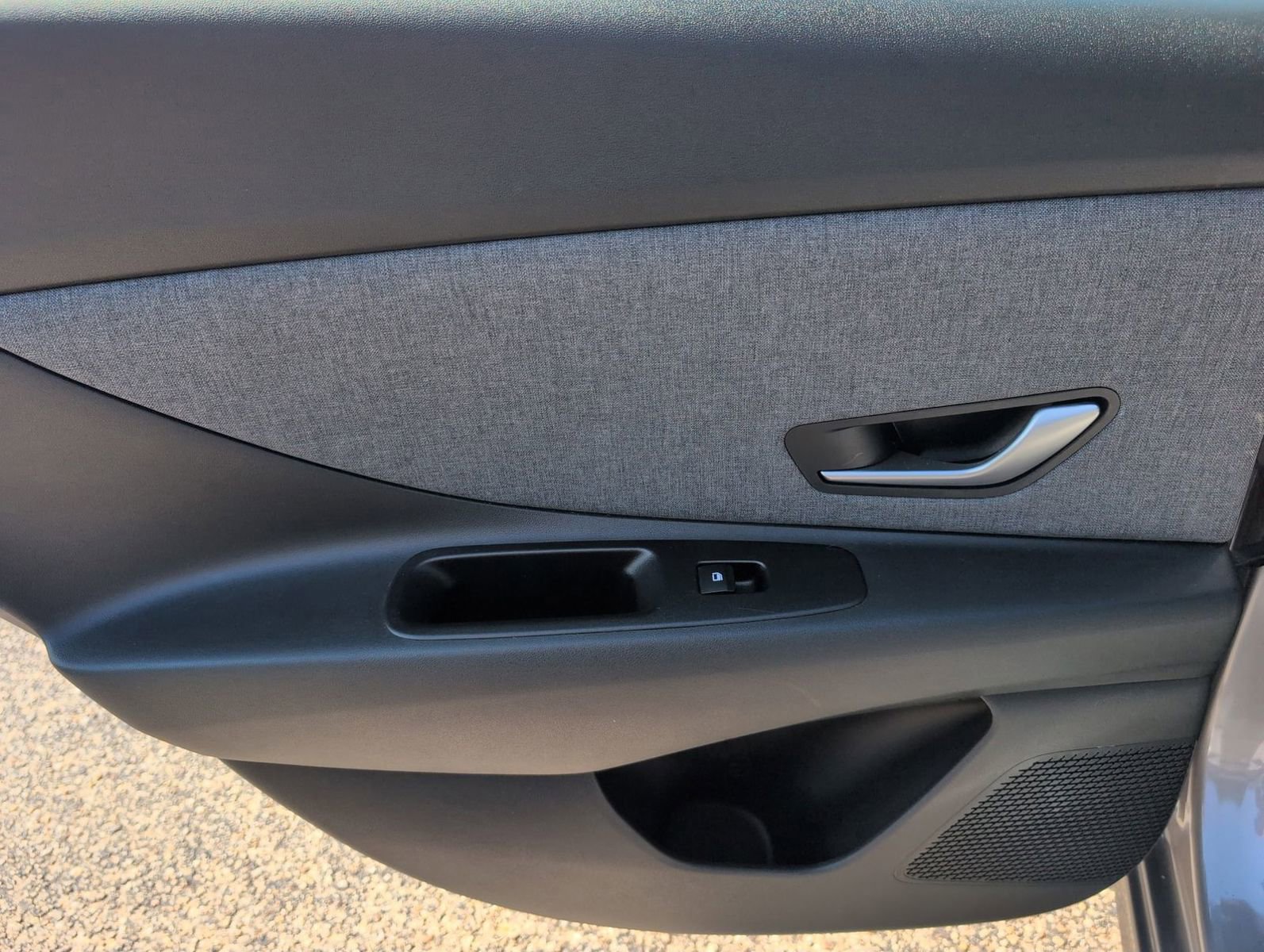 Used 2025 Hyundai Elantra Limited image 33