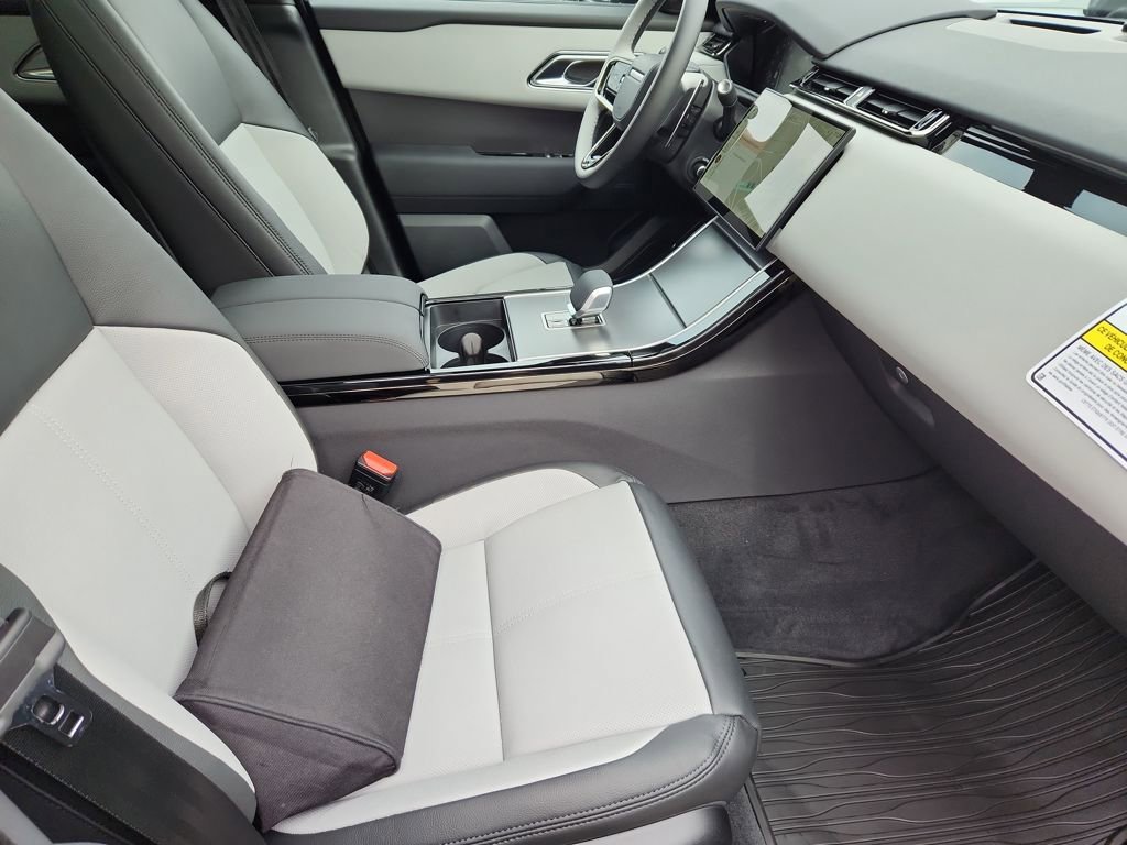 New 2026 Land Rover Range Rover Velar S AWD/4WD image 3