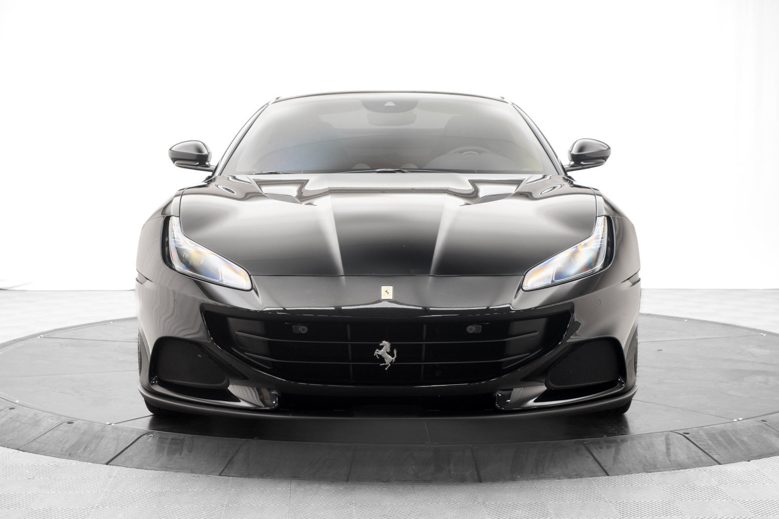Used 2023 Ferrari Portofino M RWD image 10