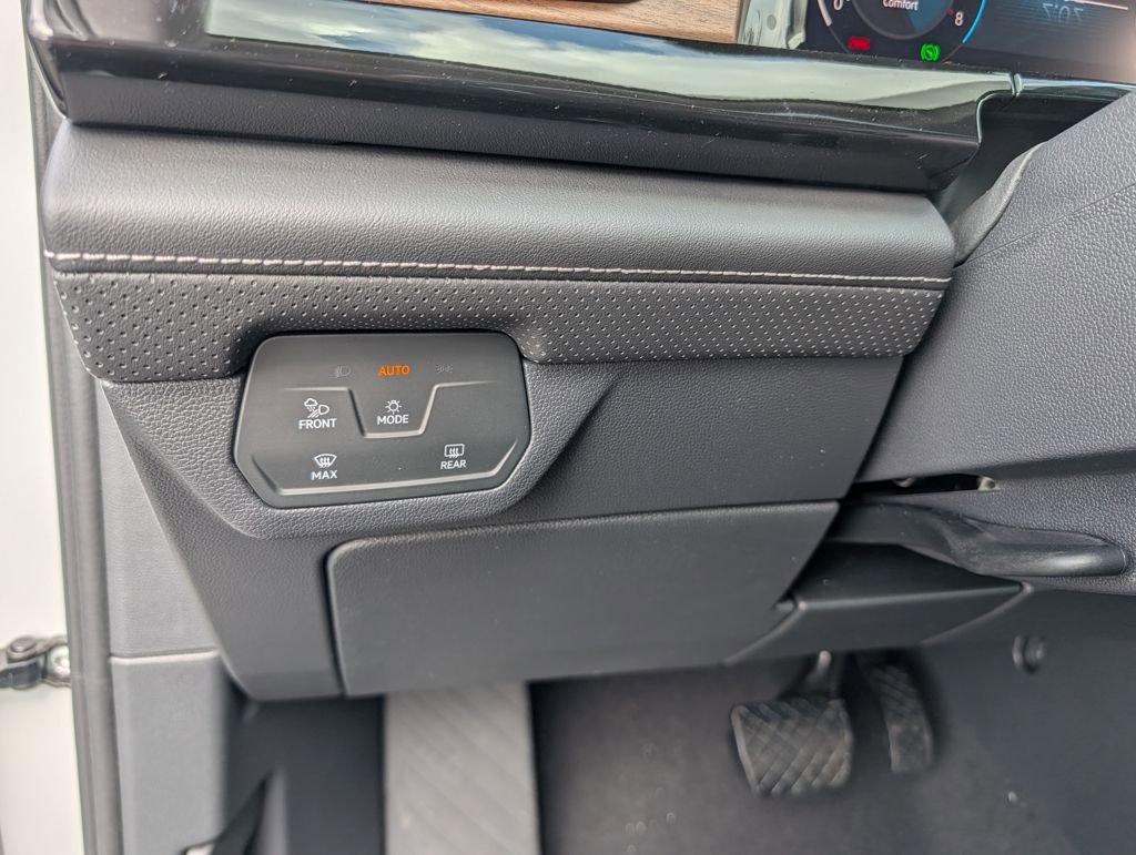 New 2026 Volkswagen Atlas SE image 18